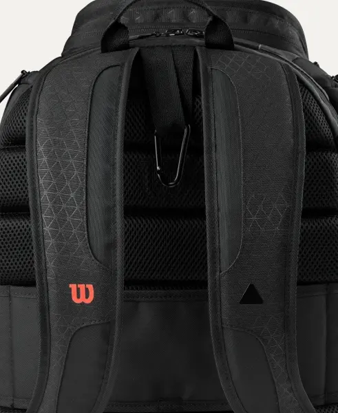 Рюкзак Wilson CLASH V3 SUPER TOUR чорно-червоний WR8037901001